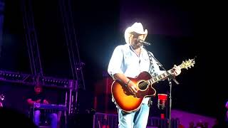 Toby Keith - Wish I Didn&#39;t Know Now&#39; @ the Klipsch Music Center in Noblesvilles, IN