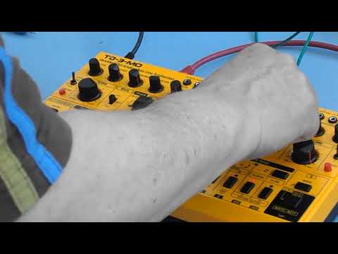 Behringer TD-3MO 2022 - Yellow near mint image 13