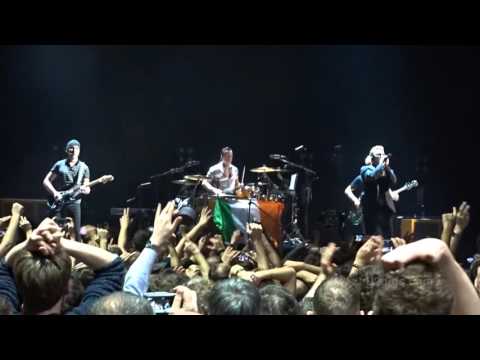 U2 Dublin Bad / 40 2015-11-28 - U2gigs.com