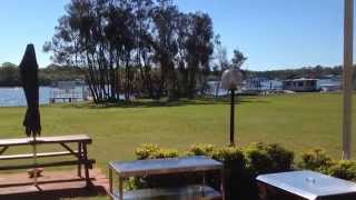 preview picture of video 'Noosa River - Holiday Accommodation'