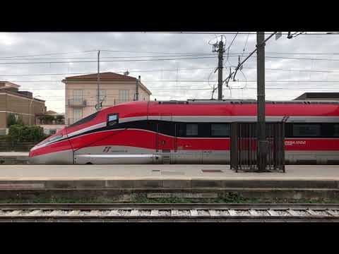 FRECCIAROSSA 1000 , IN PARTENZA DA CASERTA.