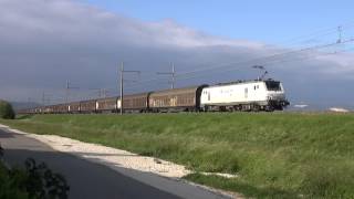 preview picture of video 'Train Régiorail avec la BB27125M Livrée ETF - Pierrelatte'