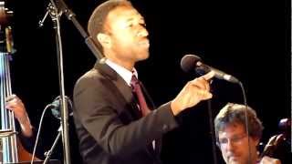 Aloe Blacc - Loving You Is Killing Me (Casa da Música, Porto, 24 Abril 2012)