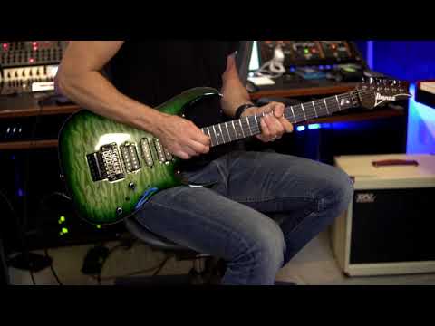Megadeth - Kiko Loureiro Practicing "Tornado of Souls"
