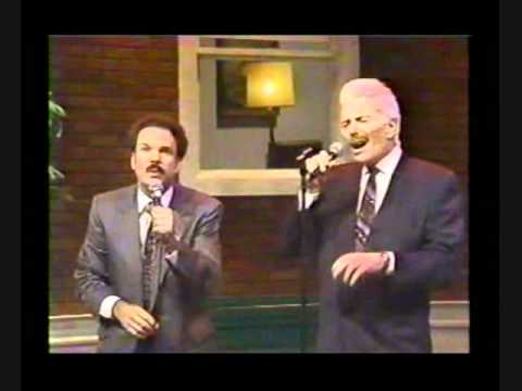 Street Corner Five - Close Your Eyes (Live)