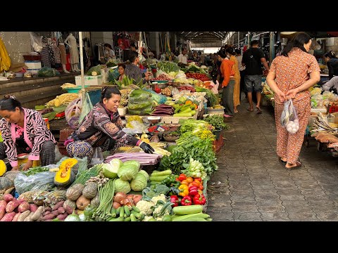 Cambodia Street Food - Phnom Penh Fish Market in the Morning @Boeng Trabek Market 