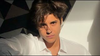 MIKE BIRD Closer (Testo/Lyrics Video)