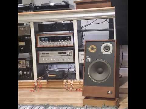 ACOUSTIC RESEARCH AR 12 & PIONEER SX 1080 MONSTER RECEIVER