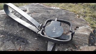 Blacksmithing - Forging a foothold trap (Bear trap)
