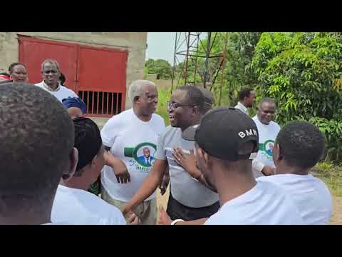 Makebi Zulu in Barotseland in seinem Palast im Dorf Limulunga