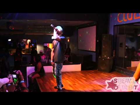 Fess Grizzle live on Streams of Talent.