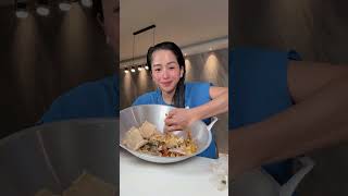 Download lagu KOKO'S FUNNY CONFESSIONS AT THE AIRPORT!! mp3