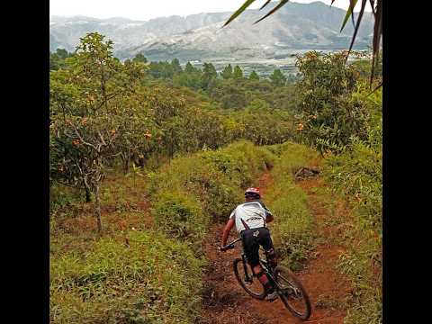 The Corntrail   Santa Maria de Jesus, Antigua, Guatemala Nov 2016