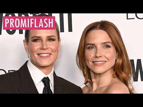 Video Thumbnail: Ashlyn Harris schwärmt in den höchsten Tönen von Sophia Bush
