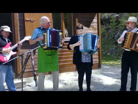 Marche des accordéonistes lyonnais.mp4