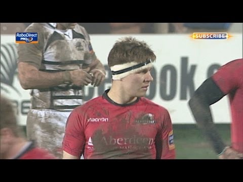Piers Francis' drop goal attempt drifts wide - Zebre v Edinburgh 29th March 2013