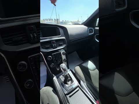 фото volvo v40 ii 0