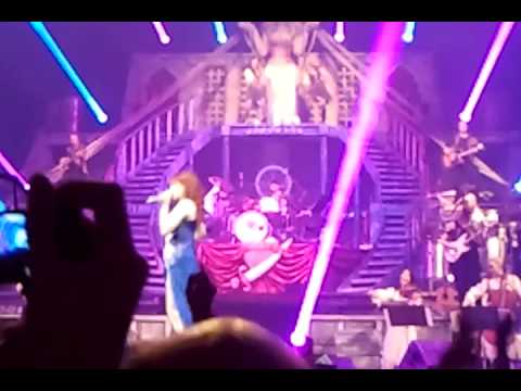 Andrea Berg 11.02.2012 in Bremen - 1000 mal belogen