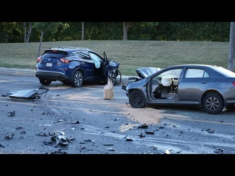 10 Extreme Dangerous Idiots Dump Truck Operator Skill - Biggest Heavy Equipmen.mp4 2022(4)