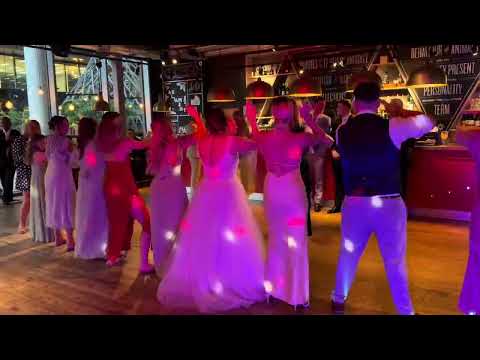 DJ Laura Mac video.