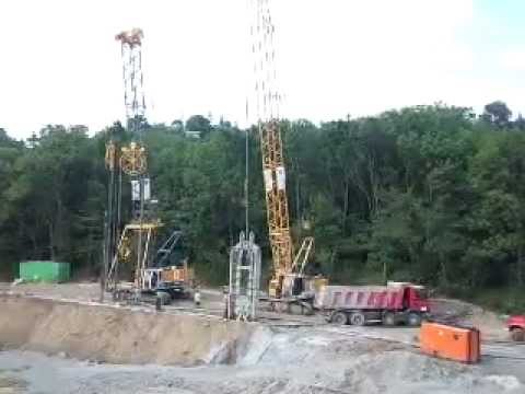 Bauer MC 64 and Liebherr 845 diaphragm wall