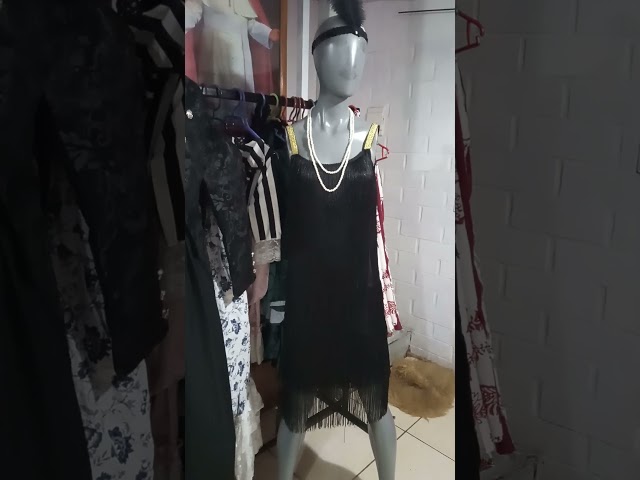 Vídeo relacionado con XM-mengpanwei Vestido Años 20 Disfraz Años 20 Mujer, Vestido Charleston con Flecos y Lentejuelas,con Conjunto de accesorios Flapper de Los Años 20,para Carnaval, Halloween, Baile Fiesta