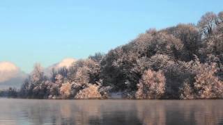 preview picture of video 'Winter 2010 Part 1 River Bann Frozen at Coleraine in Northern Ireland'
