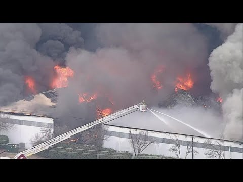 Firefighters work to contain blaze at recycling building in Tarrant County