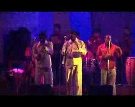 Antonio Cartagena - Necesito un Amor