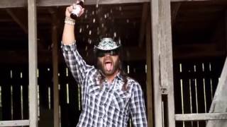 Longnecks &amp; Rednecks