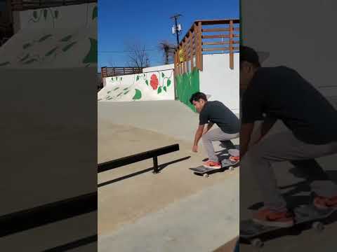 Aaron Vargas at 4dwn  @WAXO_TV