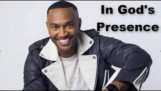 Jonathan Nelson - In God&#39;s Presence (Brokenness) (LYRIC VIDEO)