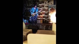 Willie Nile cd release Vintage Vinyl 4 / 1 / 16 When Leon Sings