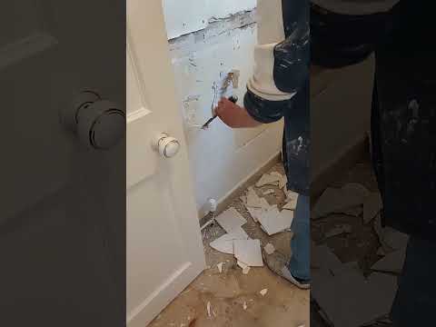 Tile Removal Hack .Easy Way to Remove Wall Tiles. DIY Hacks.