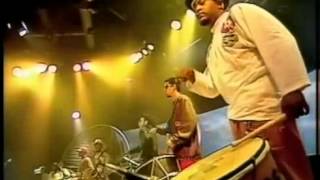 Chico Science e Nação Zumbi - "Da Lama Ao Caos"