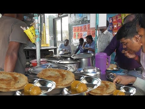 2 Piece Paratha with 2 Piece Alur Dum Only 20 rs Per Plate | Street Food Kolkata Exide More