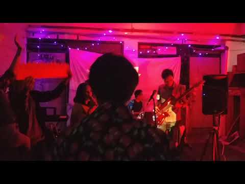 HEY, SAFARI! LIVE AT JVV PANAS 2019 - DOKTER CINTA(DEWI-DEWI COVER)