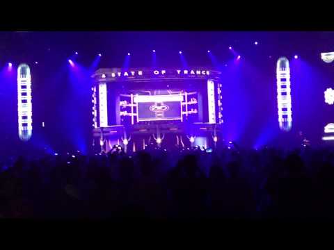 ASOT600SAO - Ruben de Ronde goes off.  Tomas Heredia goes on. 2013-03-01