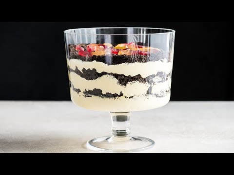 The BEST Oreo Dirt Cake Recipe (Dirt Pudding)