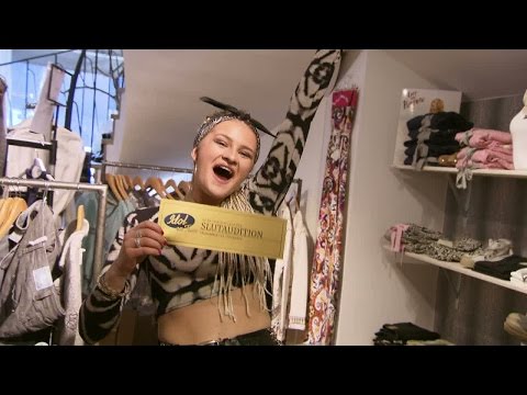 Mikaela Lavergren sjunger hem en guldbiljett i Visby - Idol Sverige (TV4)
