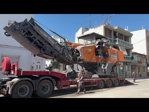 Loading On Trailer The Wirtgen Cold Milling - Interkat SA