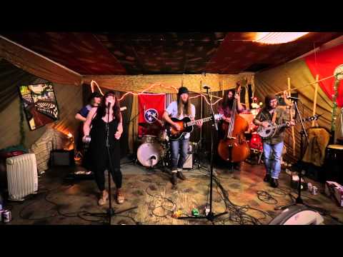 Banditos - I Put A Spell On You (Live In Nashville)