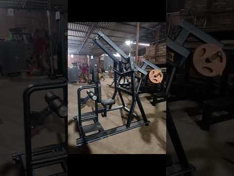 Plate Loaded Lat Pull Down