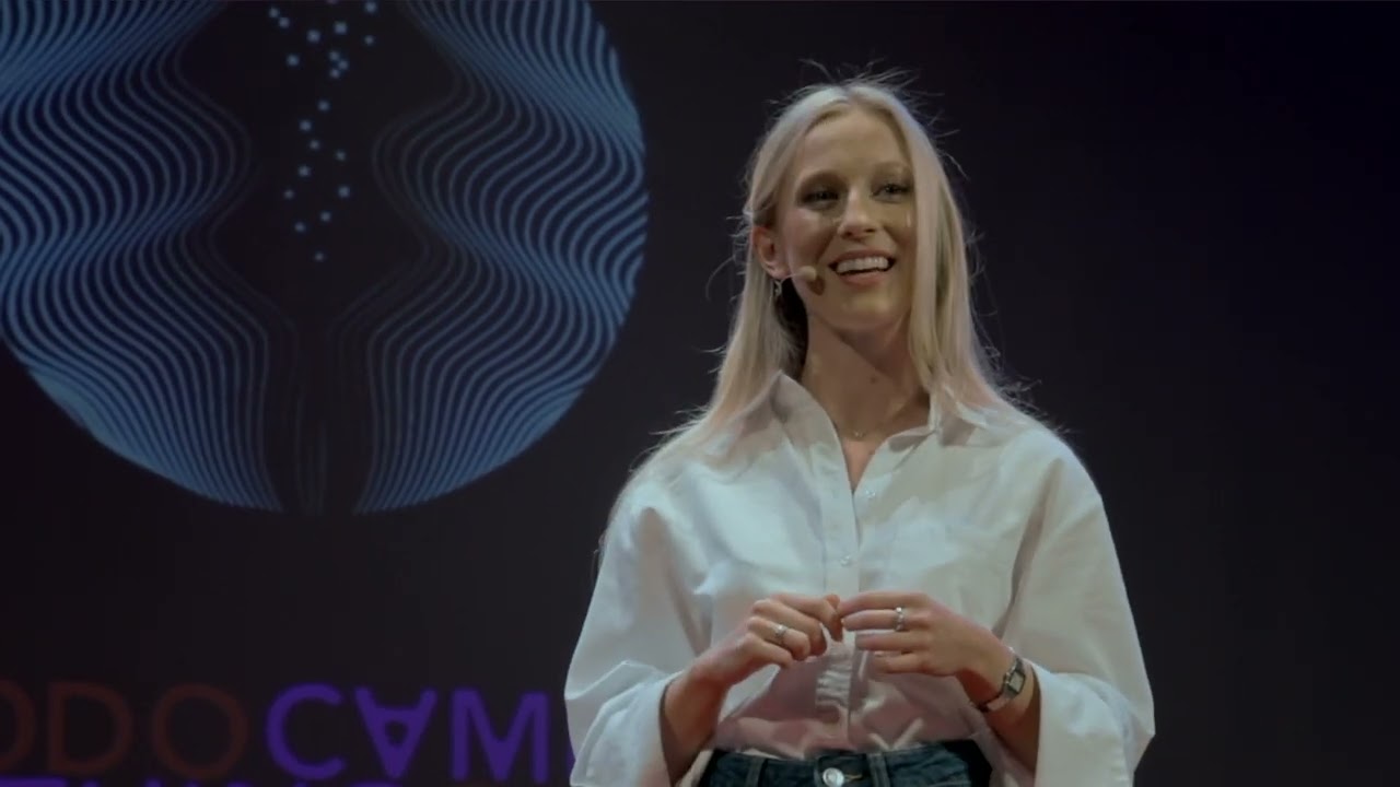 Por qué la IA aún no puede ser ética | Eleanor Manley | TEDxDaltVila