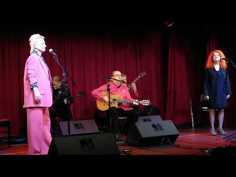 Czerwony Tulipan - Olsztyn kocham