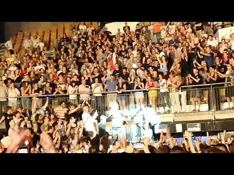 Lenny Kravitz, Zénith Lille, France, 25 juillet 2018, Visite dans les gradins.