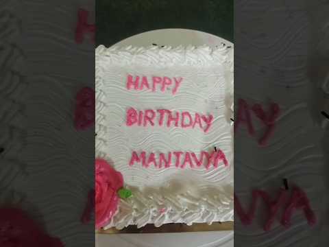 "Cakes = instant smiles."🎂🍰#youtubeshorts #vegetariancake