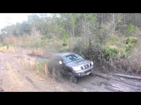 2005 Nissan Titan LE