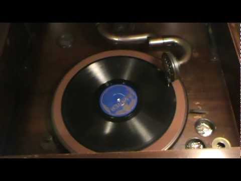 Dancing In A Trance,  Lou Gold And His Orchestra