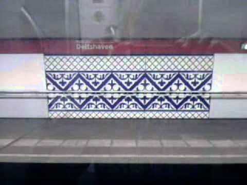 Lege RET metro Type SG3 rit bij station Delfshaven (2010)